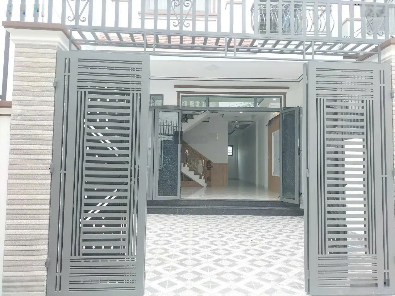 Bán căn nhà mặt tiền đường Phú Thiện, Vĩnh Thạnh - cạnh chợ Ga và trường cấp 3 Hà Huy Tập