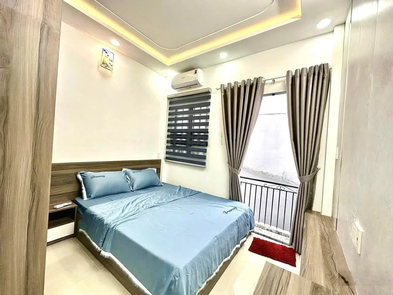 Gía 5 tỷ 300. thiếu nợ bán nhà nguyễn đình chiểu, q3. hxh. hđ thuê 15tr/th. lh: 0347.153.456