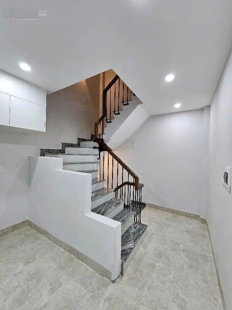 Khẳng định nhà đẹp Long Biên, 6 tầng, thiết kế cự kì hiện đại - ưu việt