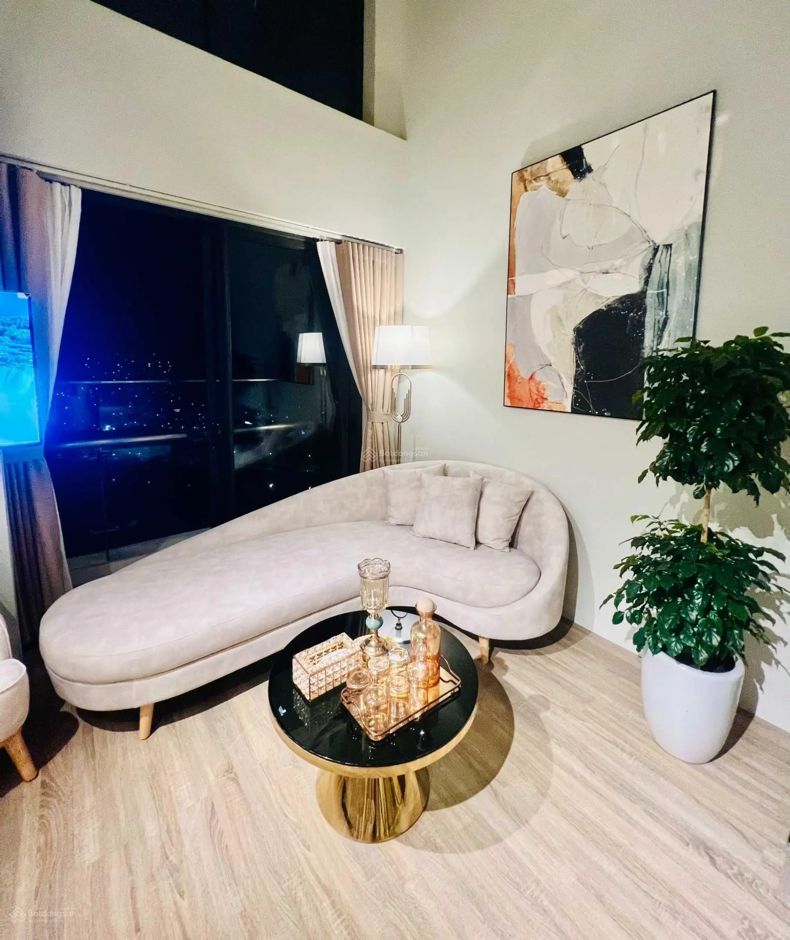 Căn hộ mặt biển Citadines 1PN, view vịnh Hạ Long, giá gốc CĐT, nhận nhà ở ngay, đất ở lâu dài