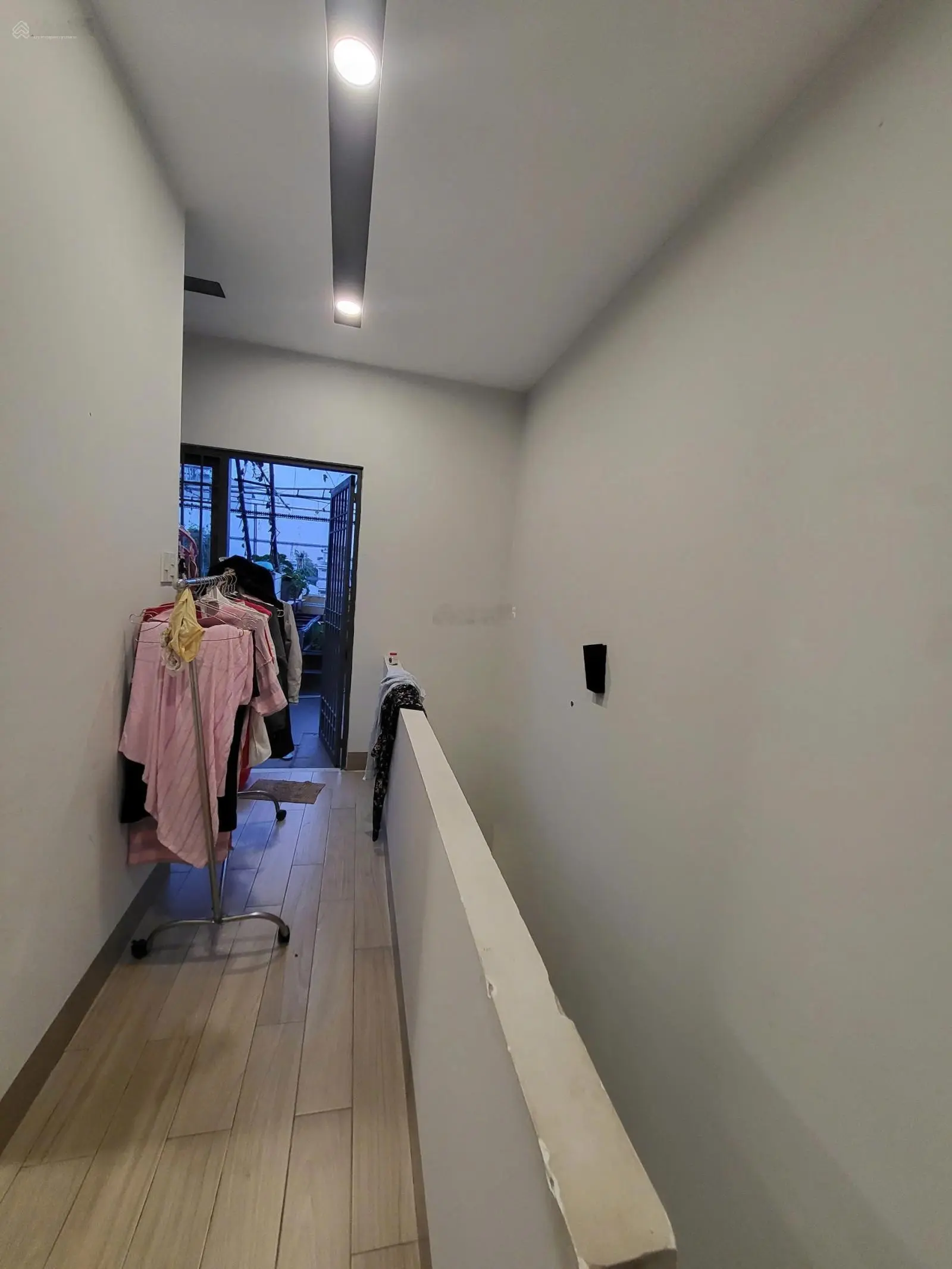 Bán gấp nhà Linh Đông siêu đẹp nội thất đày đủ sát Vành Đai 2. LH 0933352944