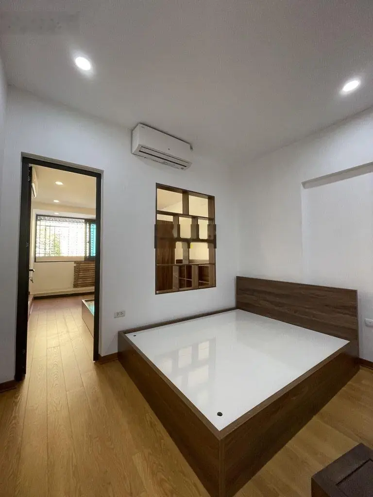 Bán TT Nguyễn Chí Thanh, Đống Đa, phố vip ở sướng, Dt 60m2 giá 3.25 tỷ
