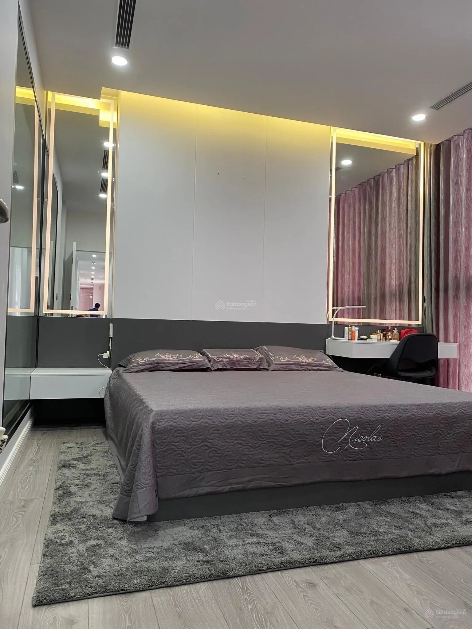 Bán penhouse 178m2 hướng Đông Nam Vinhomes Skylake Phạm Hùng, Mỹ Đình 1 Nam Từ Liêm. LH 0983786378