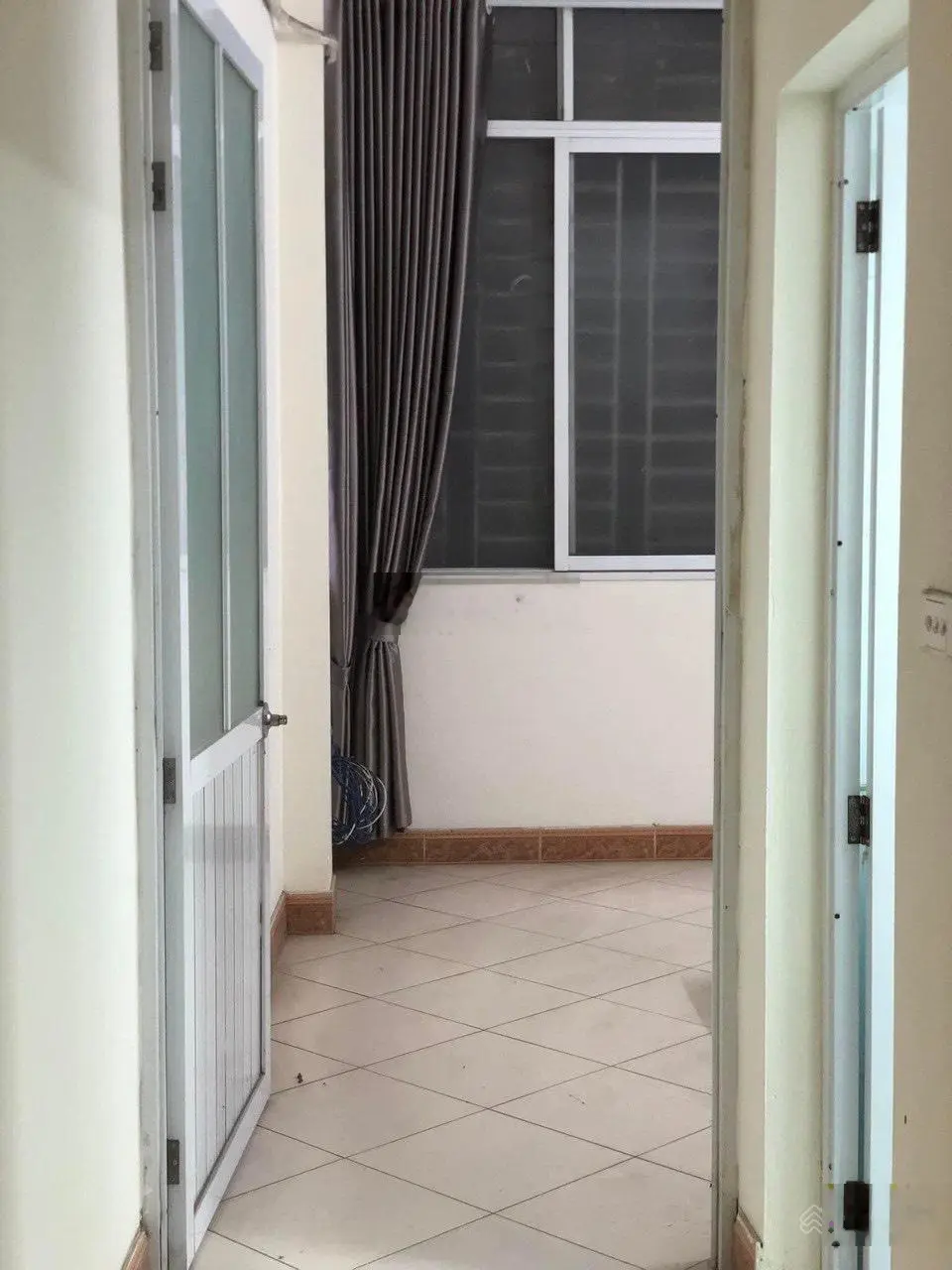Bán nhà ngõ 168 Nguyễn Xiển, 44m2*5 tầng, 9 phòng cho thuê, mặt ngõ thông, ô tô cách 30m, hơn 7 tỷ