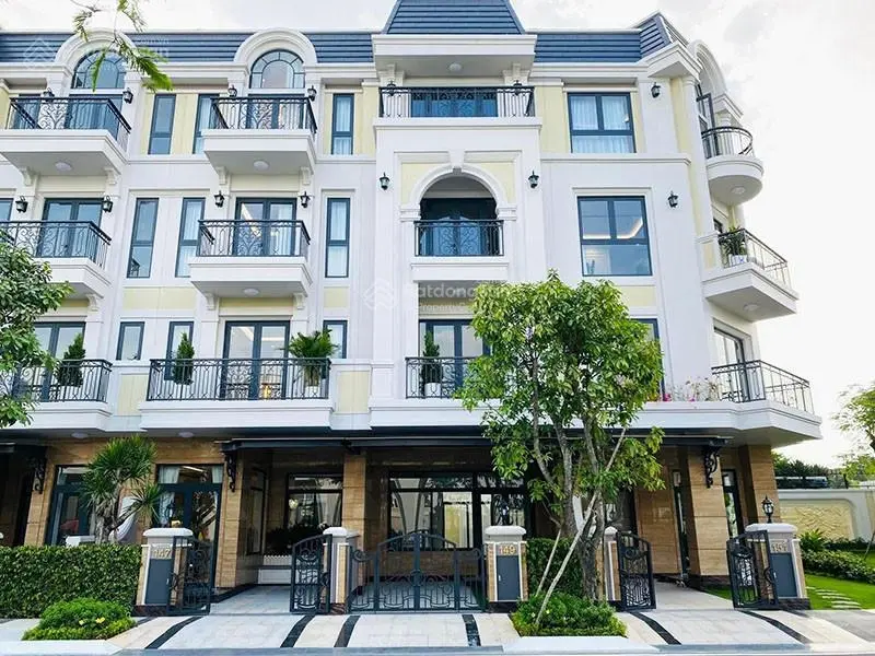 Cần bán nhà phố 2 mặt tiền H07 The Classia Khang Điền