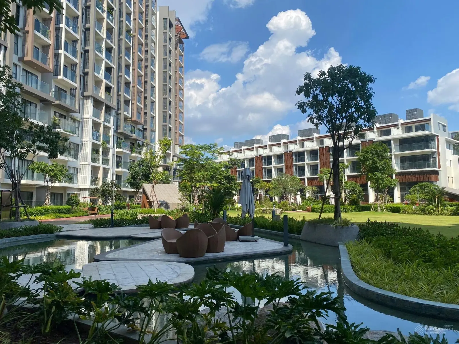 Bán căn Brilliant 112m2 giá chỉ 6.3 tỷ hướng mát view CV, đang có HĐ thuê - Cẩm Tươi - NV CĐT