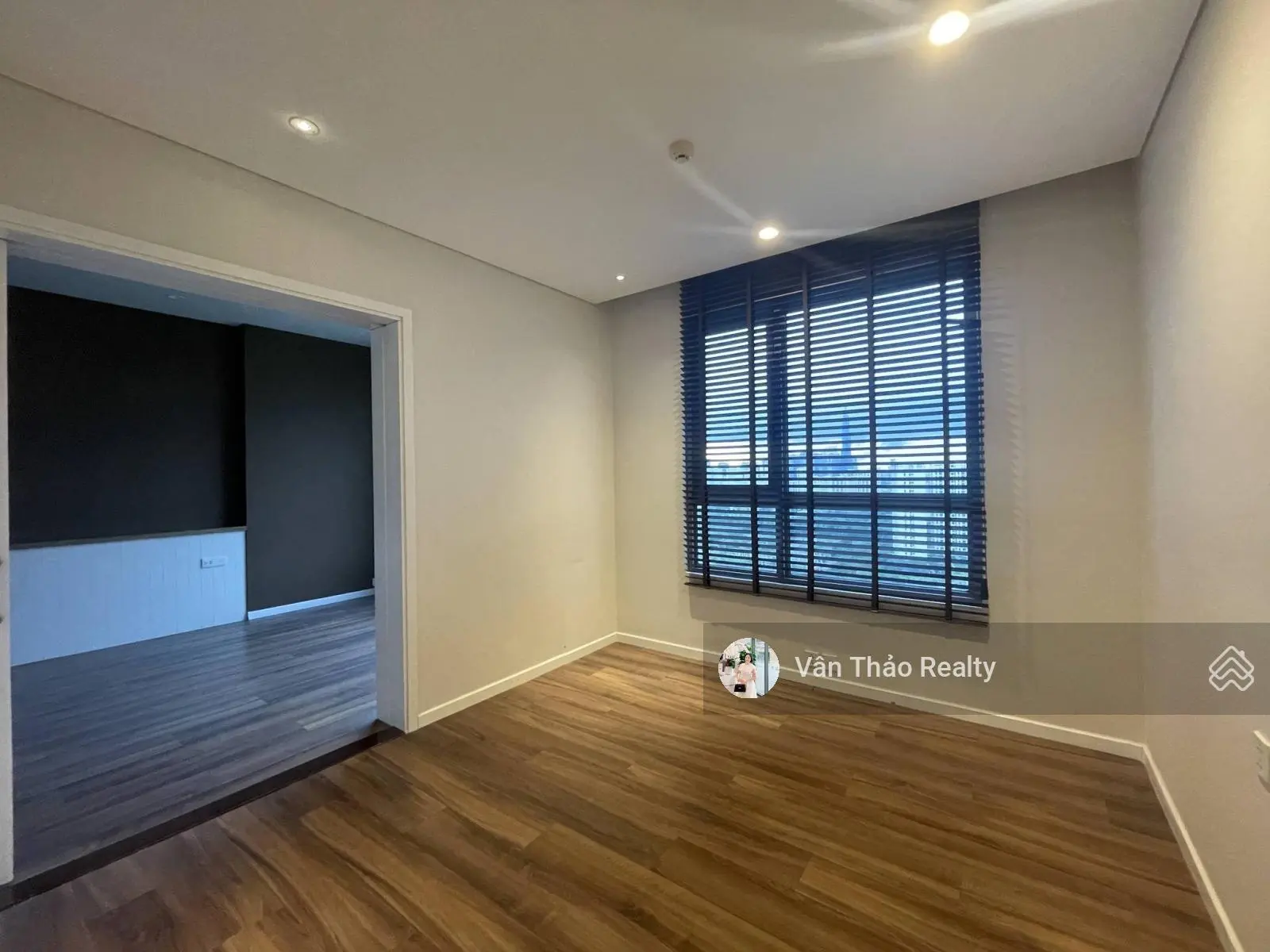 (Diện tích lớn 137m2) Căn hộ 3PN góc - Full kính 2 mặt - Nội thất cơ bản - Đảo Kim Cương Quận 2