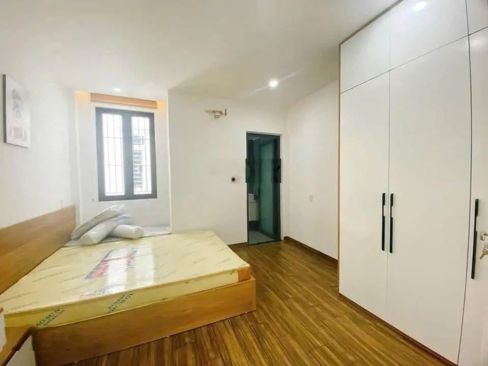 (Nhà chính chủ) bán gấp 1tỉ65 tại Chánh Nghĩa, gần Đường CMT8, 80m2 1TL 4PN SHR Thích hợp để đầu tư