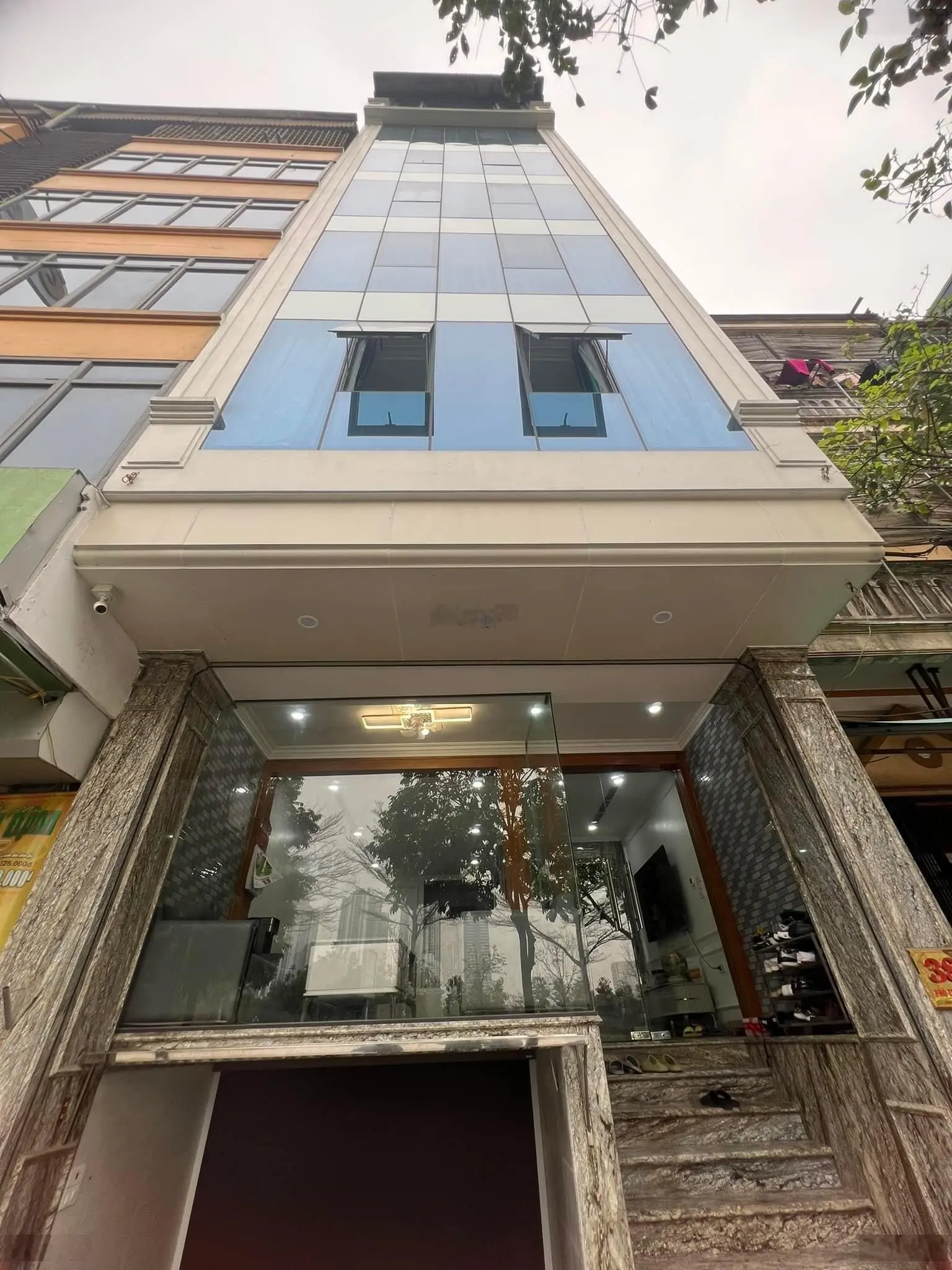 Tòa nhà mặt phố Hồ Tùng Mậu, 55m2, 8 tầng thang máy, có hầm, view hồ, vỉa hè, 27.6 tỷ