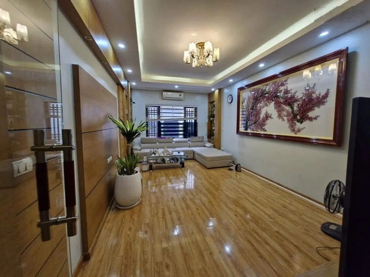 Siêu víp - trung kính 57 m x 5 tầng mặt ngõ ô tô thông thoáng 4 ngủ sổ đỏ đẹp- có gpxd- gara ô tô.