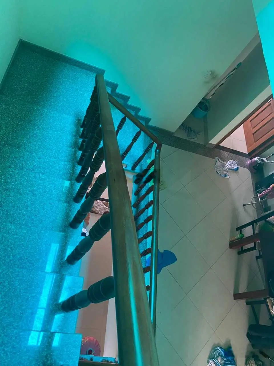 Nhà Đặng Thùy Trâm 81,2m2 ngang 5m vuông vức 4 tầng đã hoàn công gần ĐH Văn Lang đường ven sông