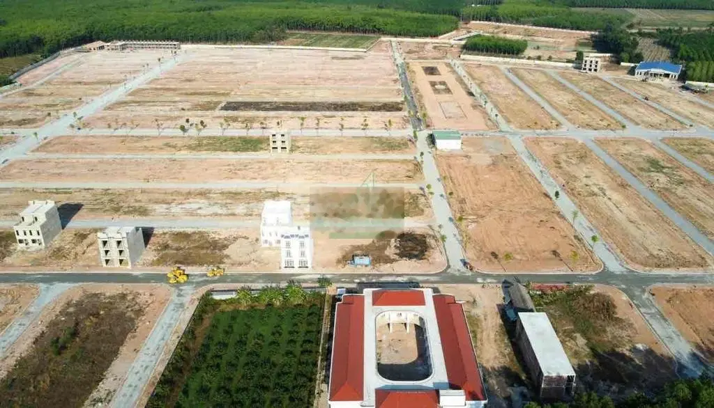 Còn 2 vị trí đất đẹp dt 100m2 , cách kcn tân bình 600m , giá tốt