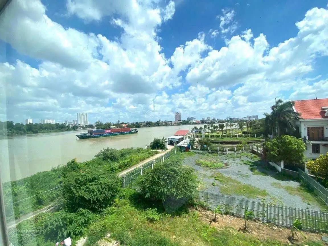 Siêu hiếm - Bán đất trực diện sông khu Compound đường Nguyễn Văn Hưởng 600m2 (15x40) chỉ 105 tỷ TL