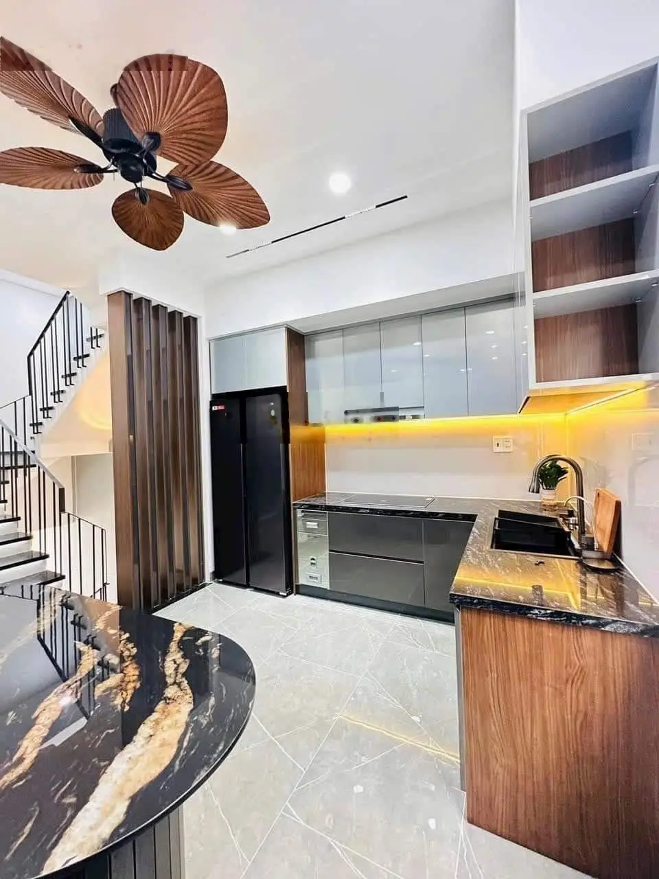 Bán gấp nhà đẹp giá rẻ cần đước long an đang cho thuê 7tr/tháng 1 trệt - 1 lầu - 3 pn - 3 wc