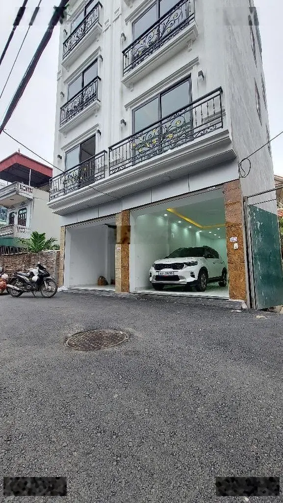 Bán nhà 5 tầng 41m lạc thị, ngọc hồi. Mặt tiền 3,8m oto 7 chỗ ngủ trong nhà. Đường trước nhà 6m