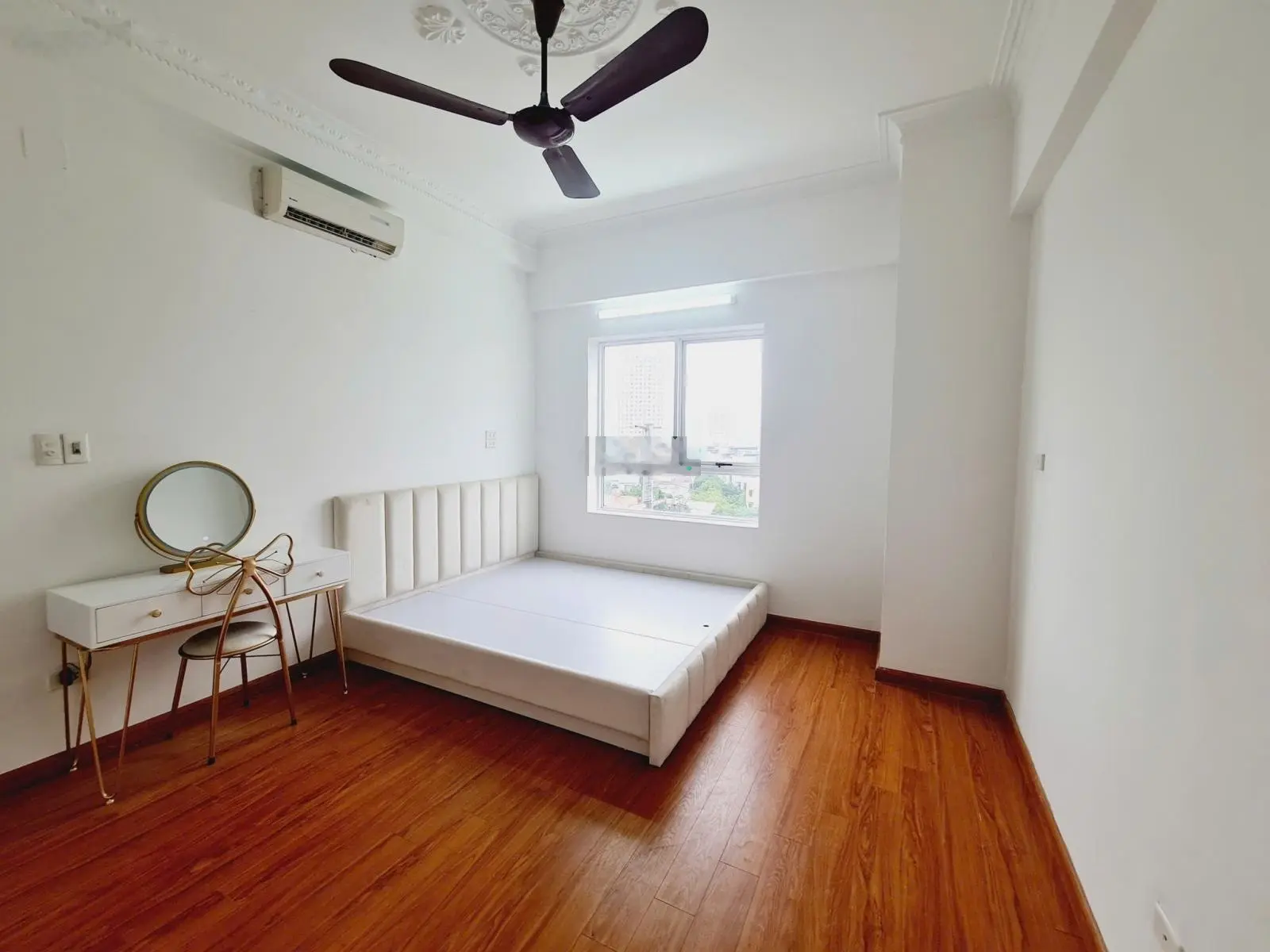 Nhanh thì còn, căn hộ 102m2 3pn - 2vS CT2 KĐT Xa La đẹp như ảnh chỉ 3,85 tỷ. Lh: 0845 994 ***