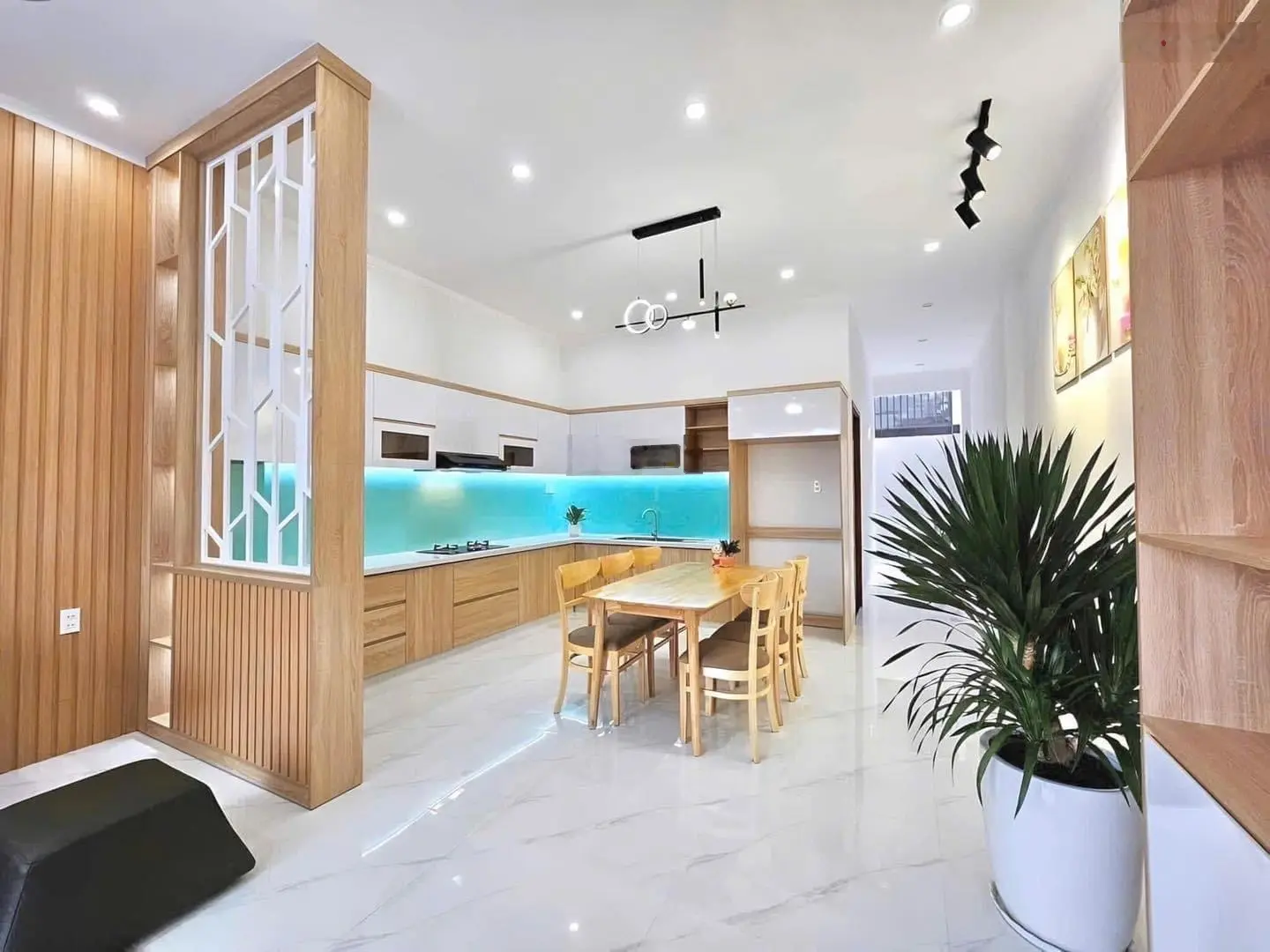 Ngộp bank bán nhà Dương Cát Lợi, Nhà Bè. 60m2. Giá 2tỷ115. SHR. Ngay chợ phú xuân. Lh 0328 561 ***