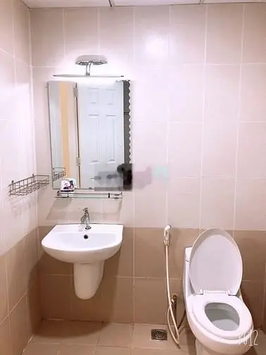 Bán căn hộ Âu Cơ Tower, DT 68m2, 2PN, có NT, giá 2,3 tỷ TL.