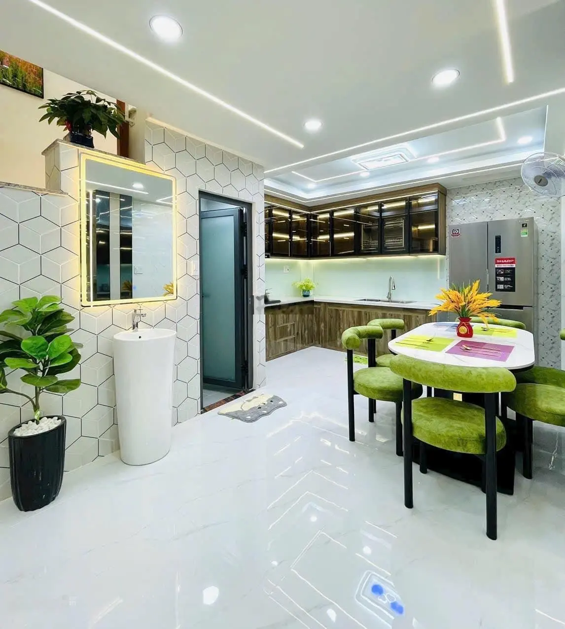 Bán nhà riêng tại đường nguyễn kiệm, giá cực chất 4,25 tỷ, dt 43,46m2, 5 tầng
