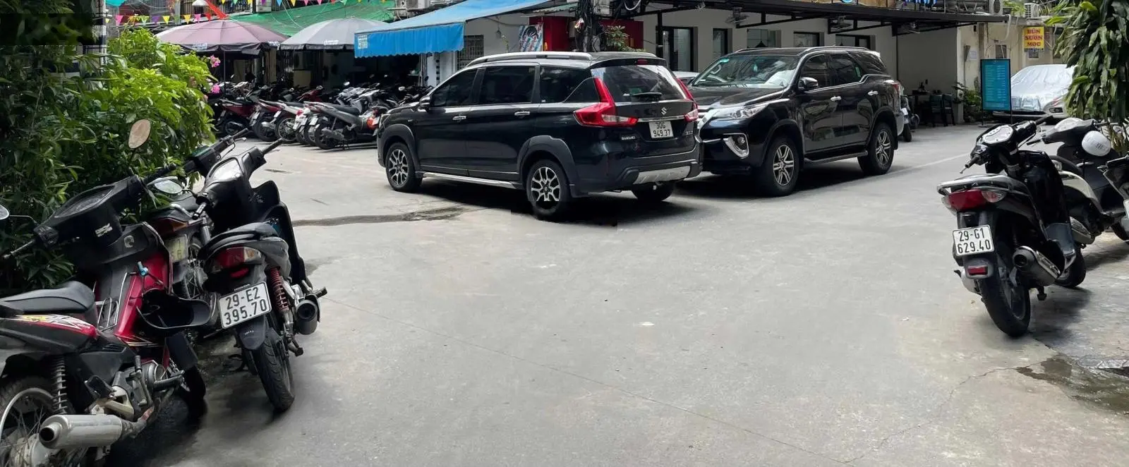 BÁN NHÀ HÀO NAM - ĐANG BÁN PHỞ RẤT ĐÔNG KHÁCH - 70M, MT8M, 5,8 TỶ - Ô TÔ TRÁNH DỪNG ĐỖ THOẢI MÁI.