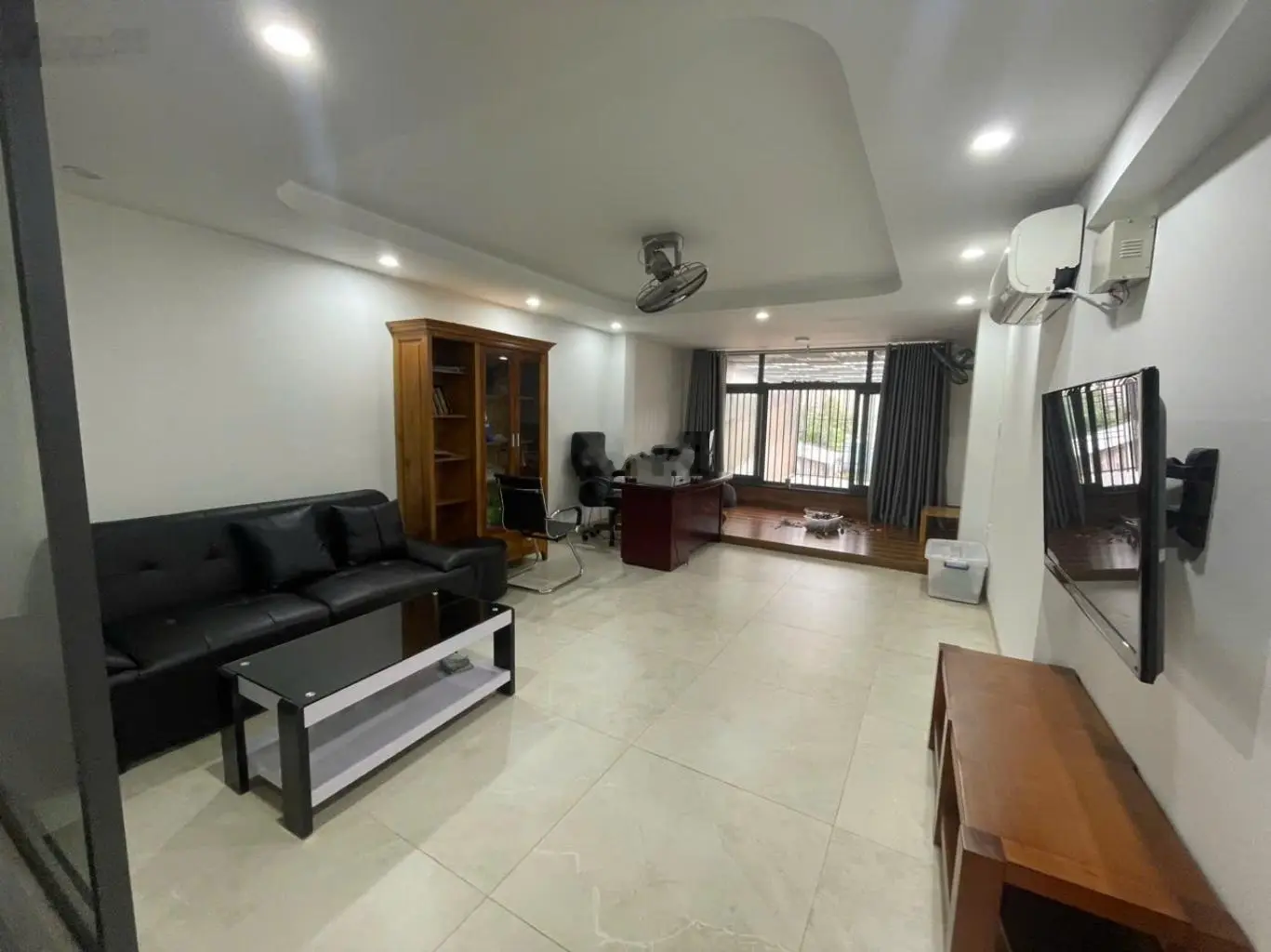 Nhà đẹp mặt tiền KD gần Đỗ Xuân Hợp - 137m2 (5x28m) - 4 tầng kiên cố - 12 TỶ NHỈNH
