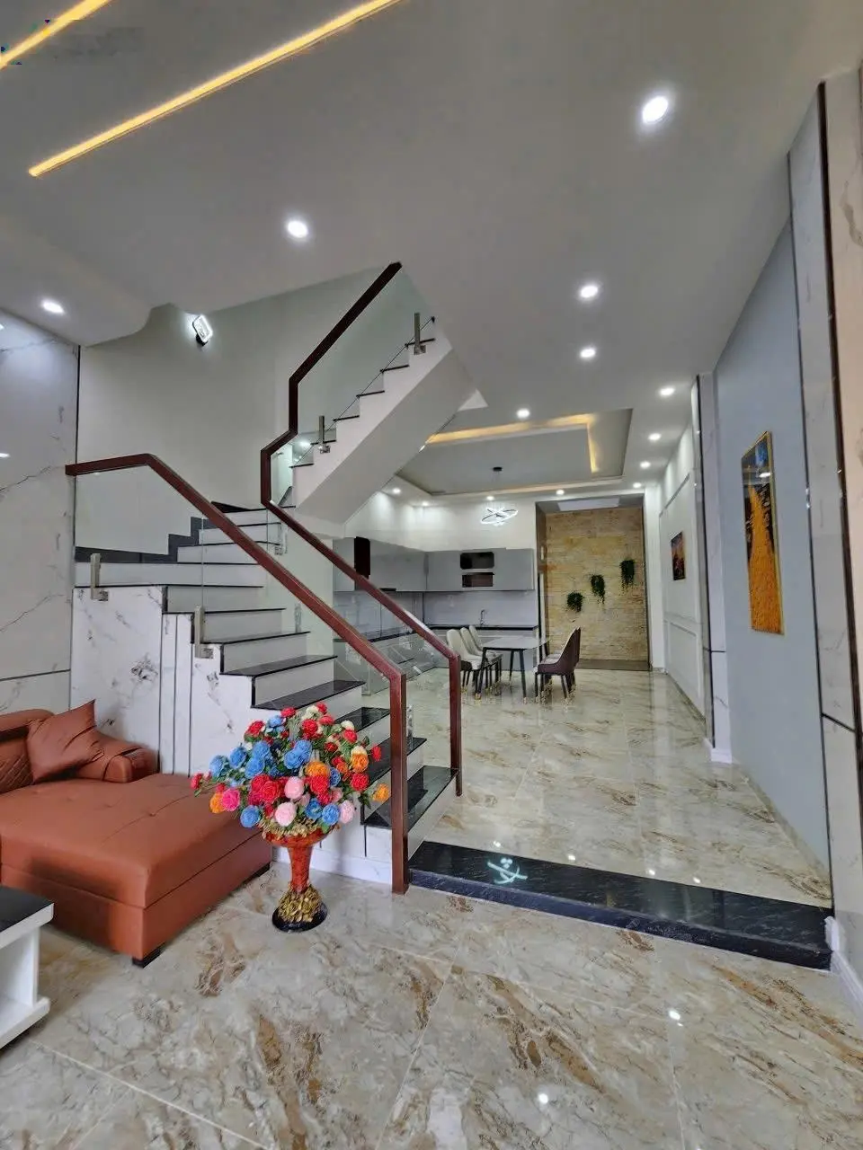 Gấp! Nhà đẹp chỉ 4,59Tỷ ( Còn TL ) - ngay MTĐ Âu Dương Lân, Phường 3, Quận 8, sổ riêng, dân cư đông