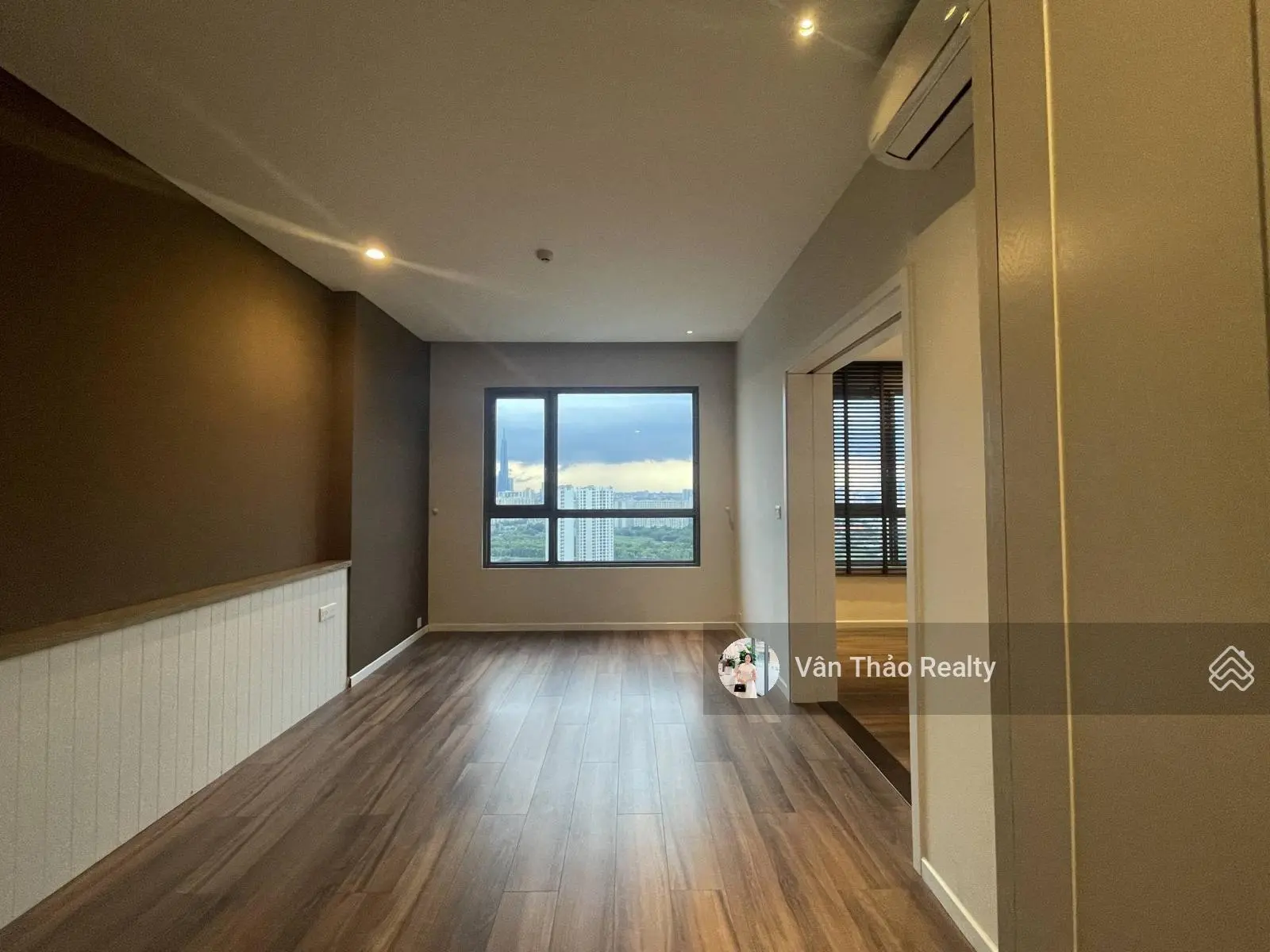 (Diện tích lớn 137m2) Căn hộ 3PN góc - Full kính 2 mặt - Nội thất cơ bản - Đảo Kim Cương Quận 2