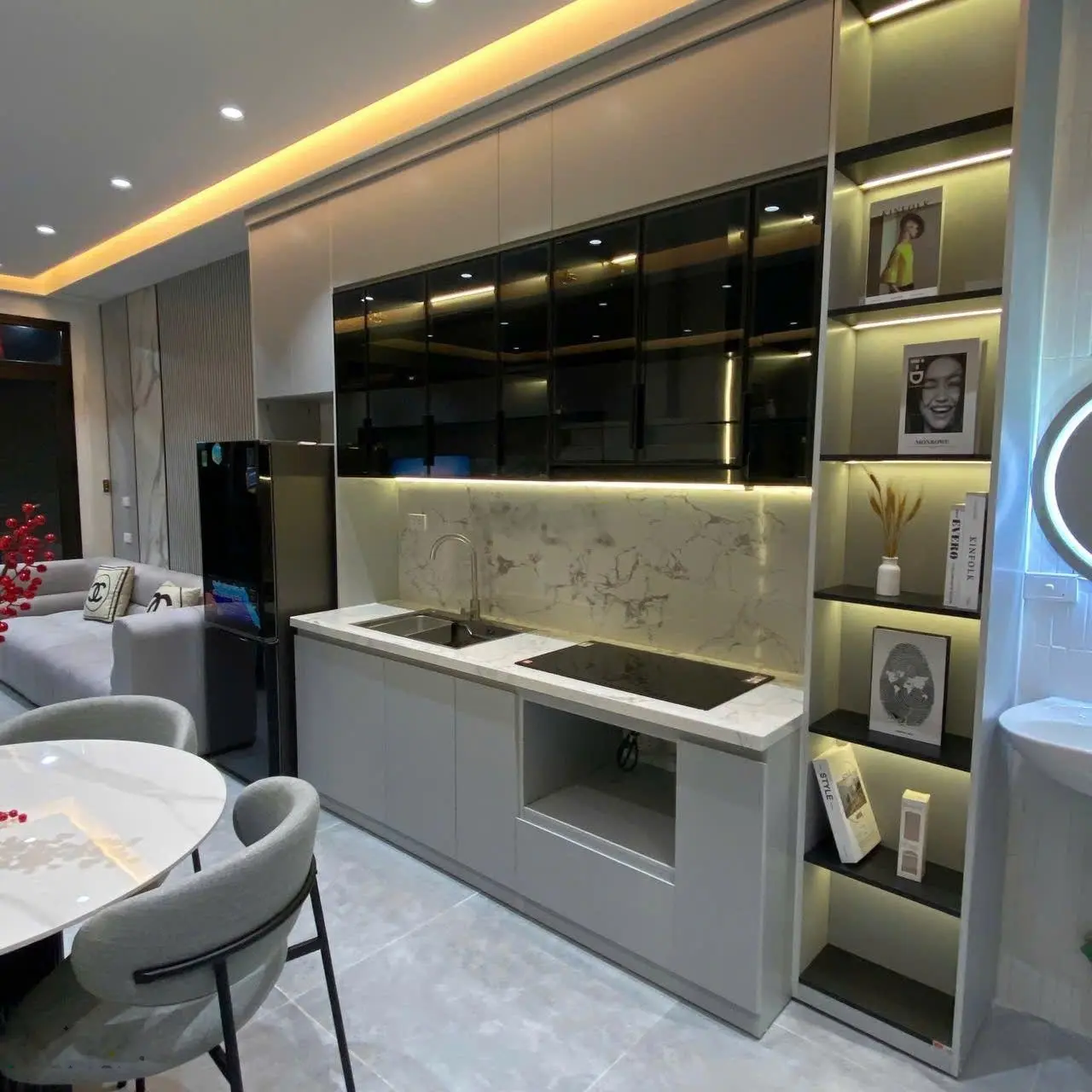 Mặt ngõ ô tô 8.8 tỷ, 5 tầng thang máy, DT 34m2, 3 ngủ full nội thất, Vạn Phúc, Hà Đông