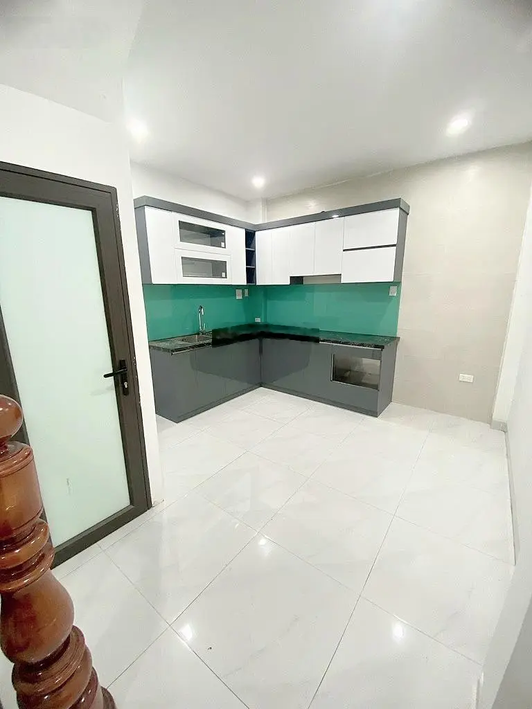 BẮC TỪ LIÊM , ngay trục đường 32 , sát tây thăng long , 5 tầng ,mt4,3 . Giá chào 4,7 tỷ