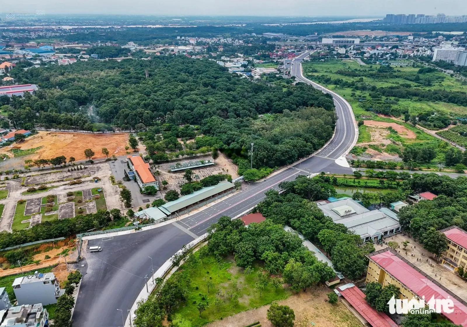 Chủ bán gấp lô đất 613m2 cách mặt tiền Thống Nhất - TP Dĩ An chỉ 500m