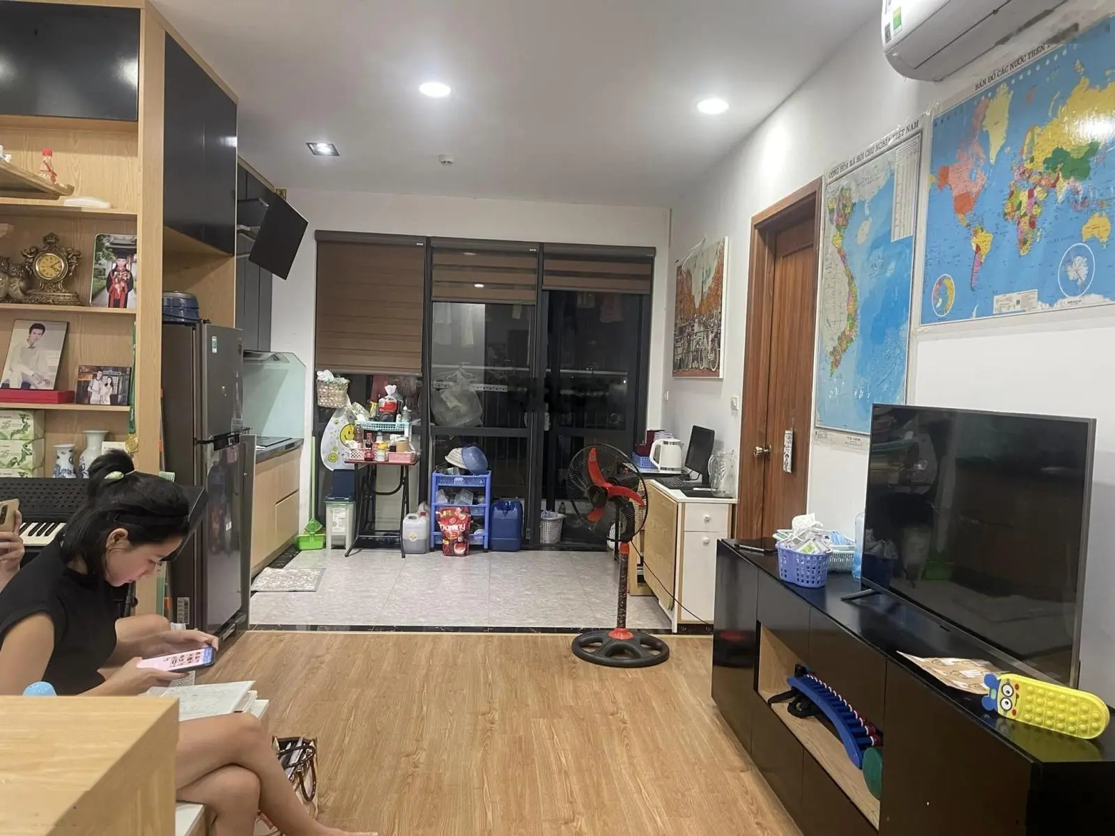 Bán căn hộ chung cư cao cấp isris garden nam từ liêm 60m2- giá 4,7 tỷ- view svd mỹ đình