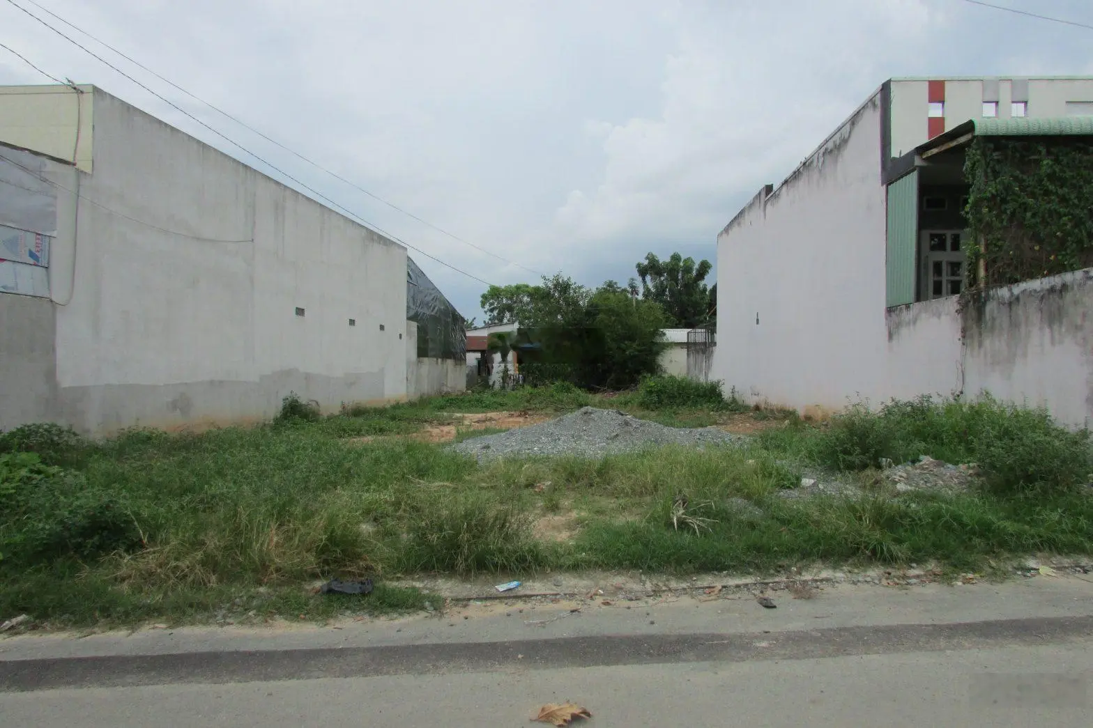 Bán đất siêu đẹp gần Trung tâm hành chính, Đ. số 13, P. Dĩ An, TP. Dĩ An. BD. 120m2/ 950Tr. SHR