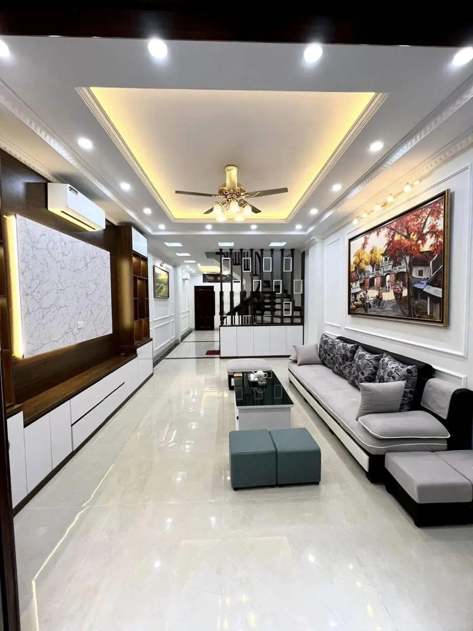 Bán nhà mặt phố Hồ Tùng Mậu, 24,5 tỷ, 67m2, 8PN, Cầu Giấy, Hà Nội