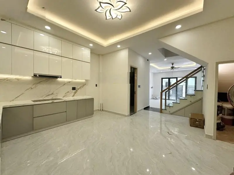 Bán nhà Đặng Văn Ngữ, Phú Nhuận - 3 tầng 76m2 (5 x 15) sổ vuông, không lỗi phong thủy - chỉ 12.3 tỷ
