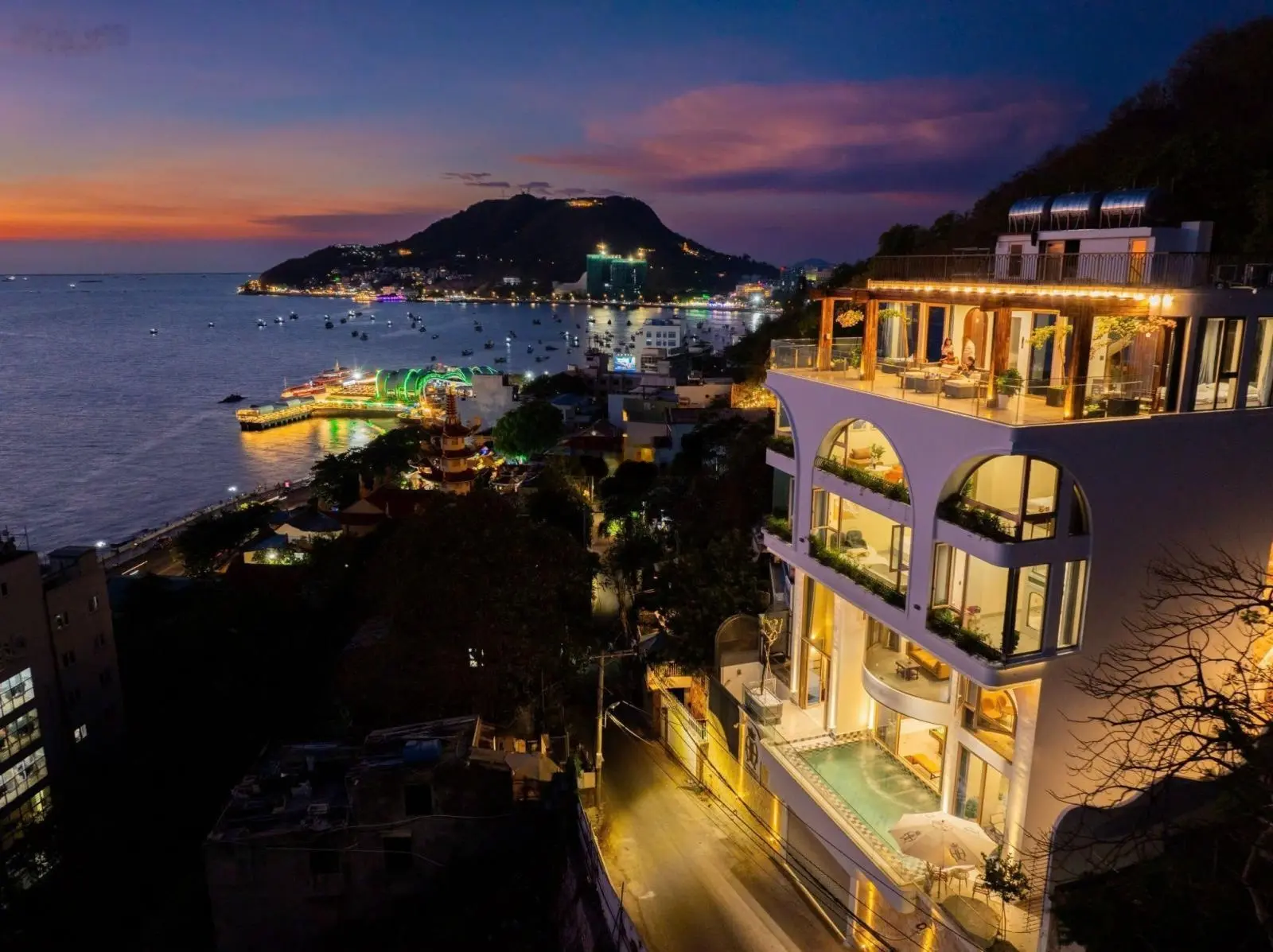 Bán Villa view biển bãi trước thành phố biển Vũng Tàu