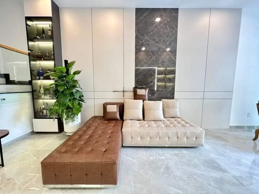 Hàng hiếm giá ngộp Tân Hưng, Quận 7. Giá 3,68TỶ / DT : 5m x 13,8m - Sân thượng rộng, sổ hồng sẵn.