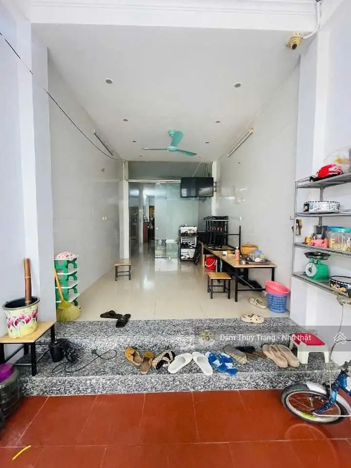 Bán nhà riêng tại phố Bạch Mai, Quận Hai Bà Trưng 5,6 tỷ, 28m2, 4 tầng - mặt ngõ thông, kinh doanh