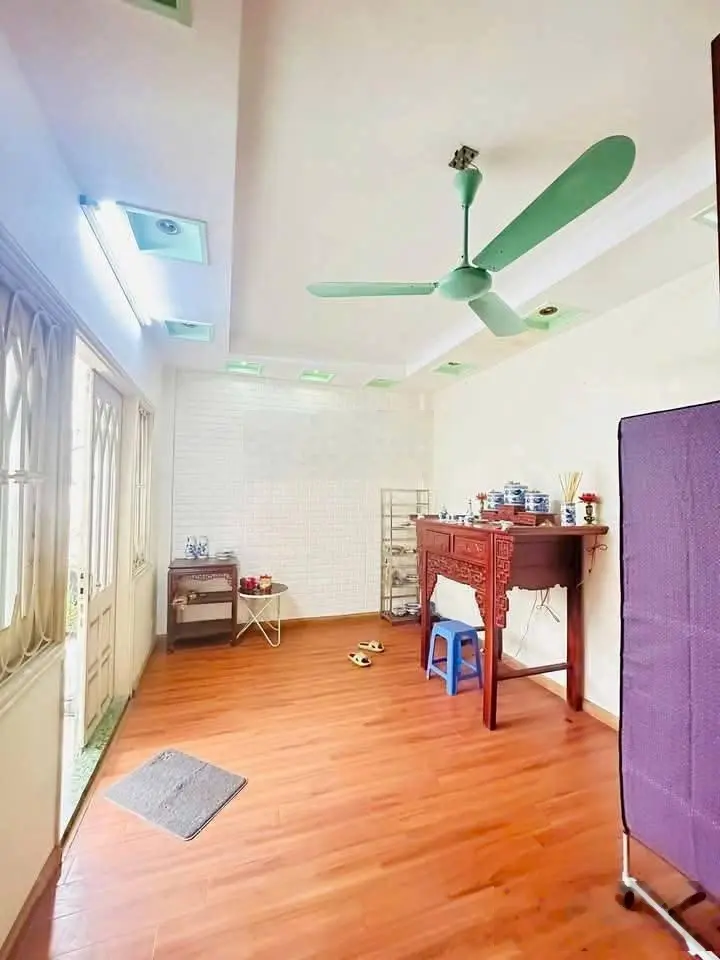 Nhà Đẹp Gần Đường Ô Tô Thái Thịnh, Đống Đa 39/46m, 4 tầng, mt 5.8m, giá 13.2 tỷ.