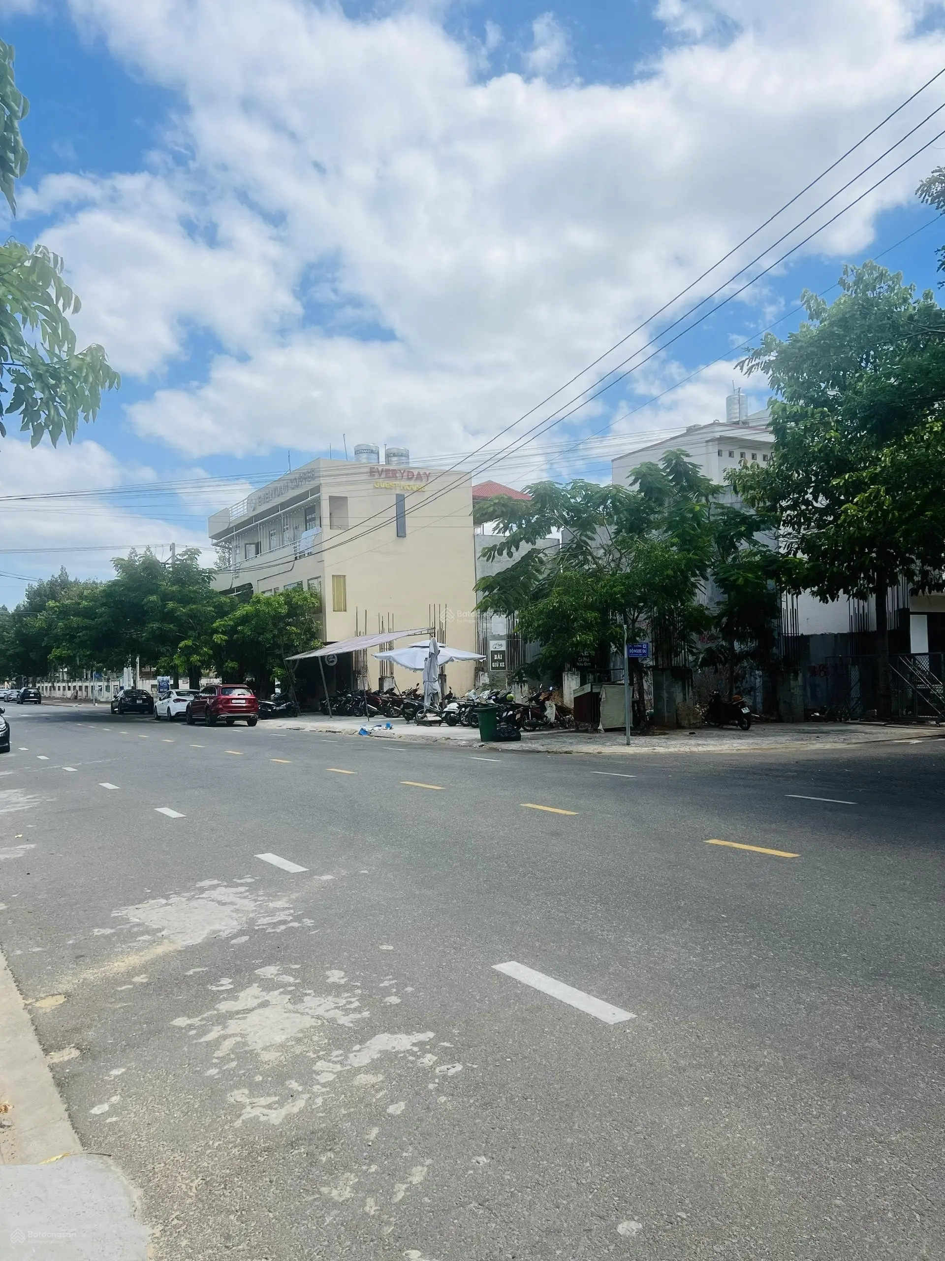 Bán lô đất đẹp góc 2 mặt tiền đường Đào Tấn. Kinh doanh đăc địa, gần siêu thị