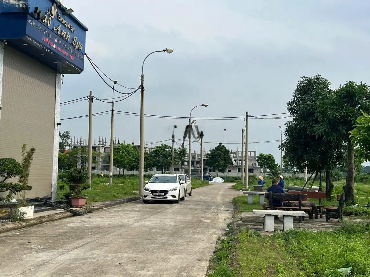 Bán 80.9m2 lô góc đất đấu giá Sơn Du, Nguyên Khê, đường 3 ô tô tránh.