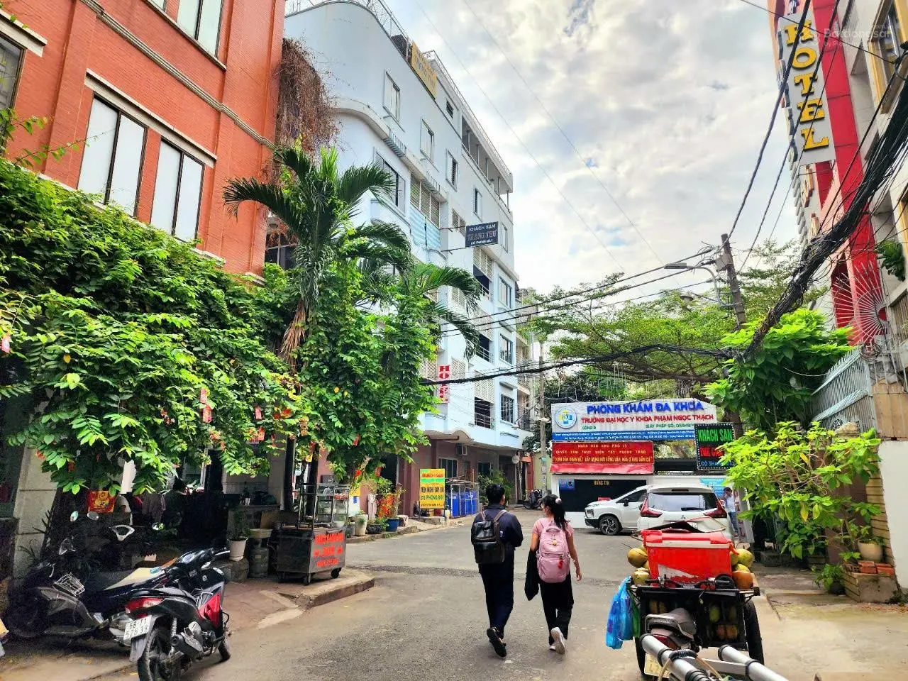 Bán nhà hxh, sư vạn hạnh, p12, q10.dt:4,5x15, 1tr3l, giá:16 tỷ