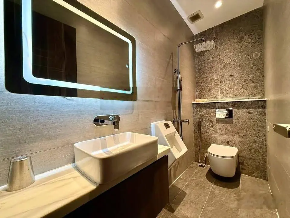 Bán Nhà Khu Liền kề VIP Trung tâm Tây Hồ - 81m2 x 6T x MT 8.5 - Nội thất nhập khẩu - Gara oto