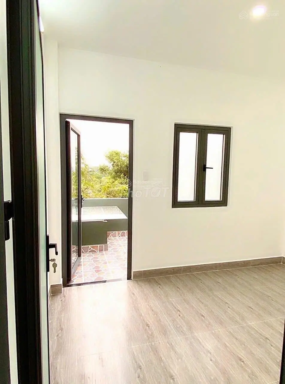 Bán nhà ngay KDC Cảng Phú Hữu DT 70m2 nằm ngay chợ Phố Đông SHR cách đường Nguyễn Thị Tư chỉ 70m