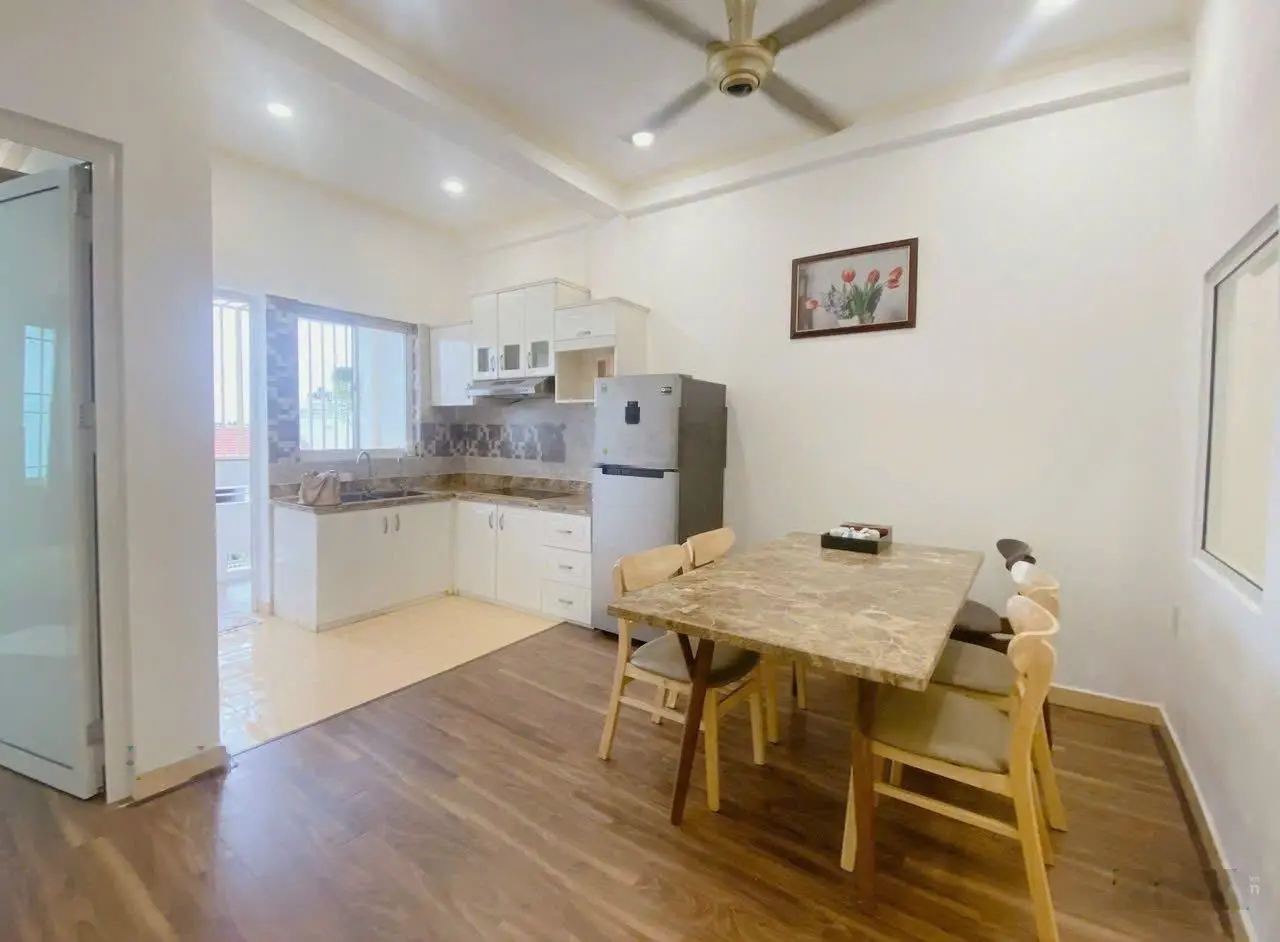 Bán căn hộ đầy đủ nội thất cao cấp 2 phòng ngủ chung cư Hưng Phú lô B