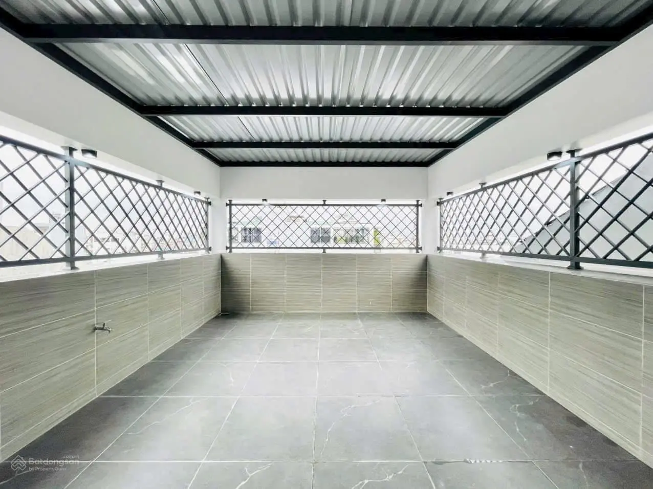 Bán nhà HXH 8m oto thông hẻm 319/47 Lê Văn Thọ P9 4 tầng 4PN 6WC có thang máy 4x18m full nội thất