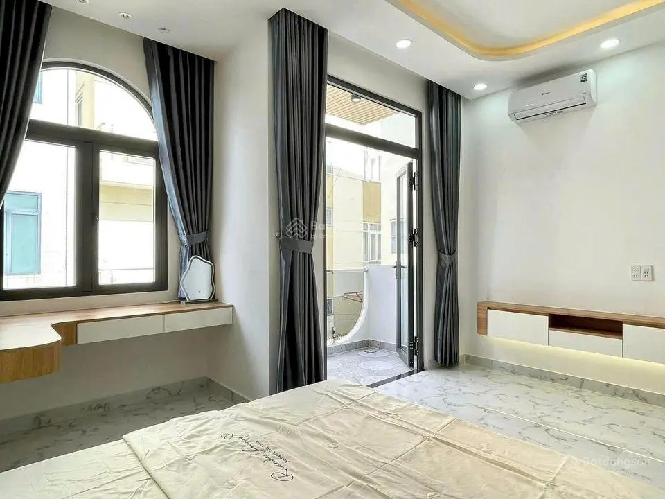 GIÁ SIÊU HẤP DẪN CHỈ 3TY5 , SỞ HỮU NHÀ 50M2, 1T2L, 4PN,5WC, FULL NT , HẺM SIÊU TO 5M ,SHR
