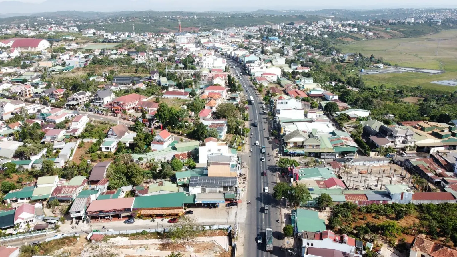 Bán 2 lô đất mặt tiền trung tâm thị trấn Di Linh, dành cho khách hàng tài chính trên 18 tỷ