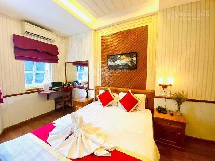 Bán khách sạn mặt tiền khu Tên Lửa, 138m2, 7 tầng, 23phòng, thu nhập 300tr/tháng
