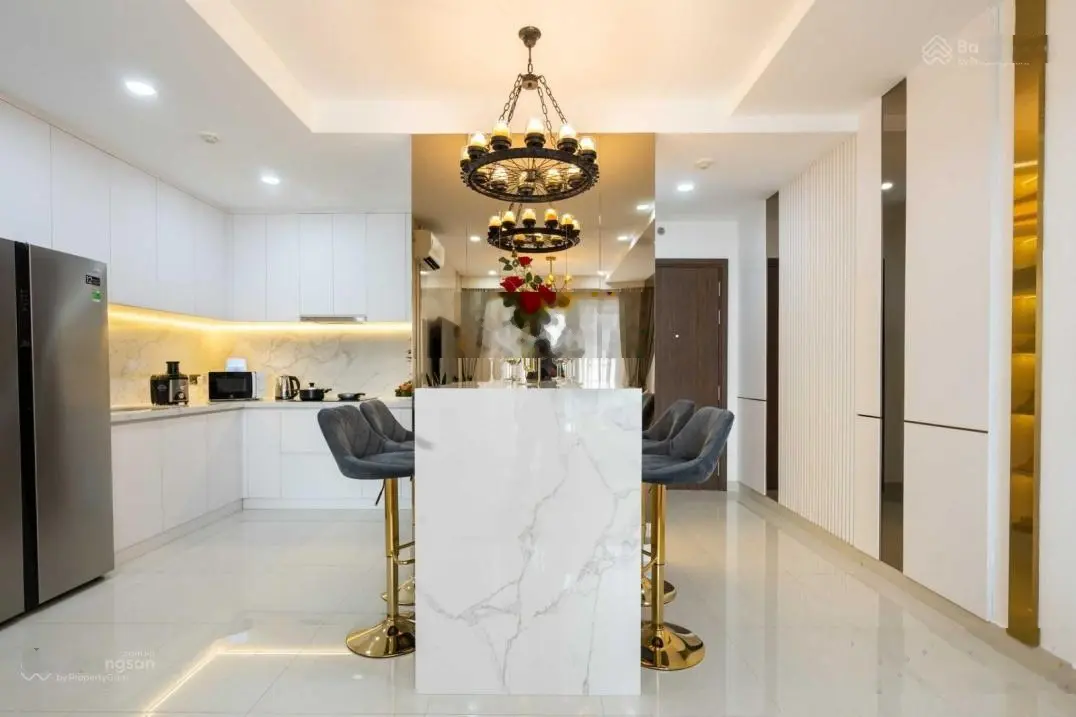 Bán căn hộ 7 tỷ, diện tích 100m2 tại Số 130-132 Đường Hồng Hà, Phường 9