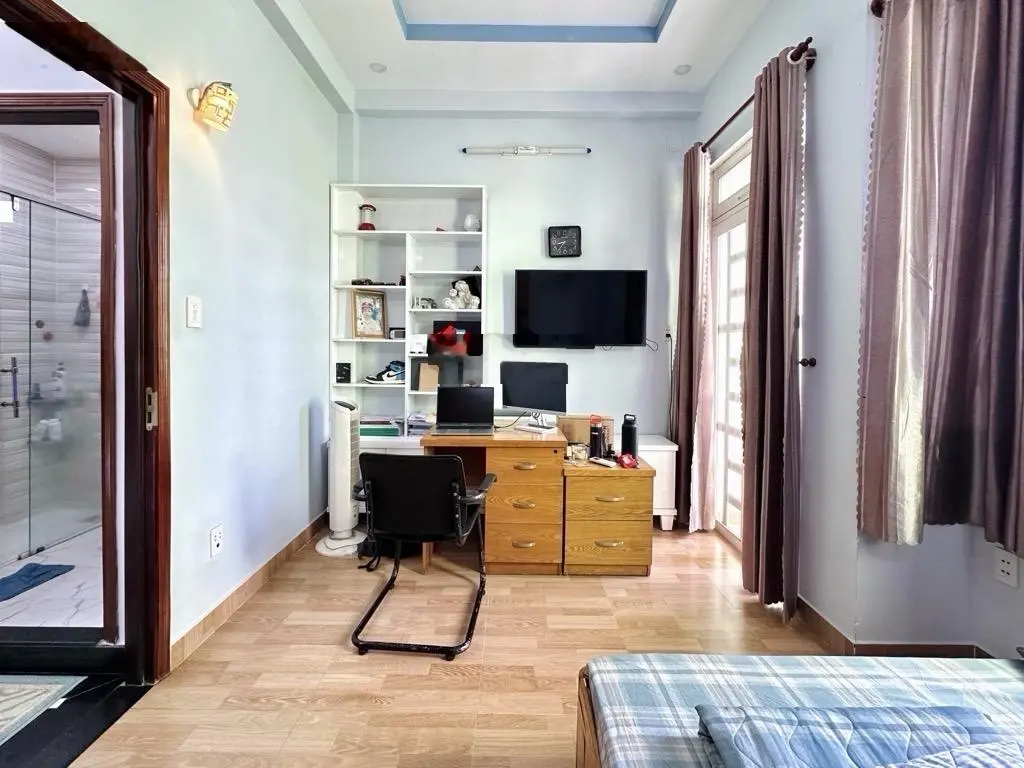 Bán nhà Tôn Thất Thuyết Quận 4 - 5 Tầng - 54m2 - 5 tỷ nhỉnh - hẻm 5m - tiện kinh doanh